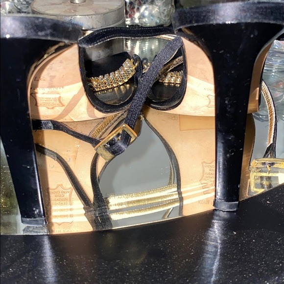 Valentino Authentic /SOLD - Picture 3 of 5